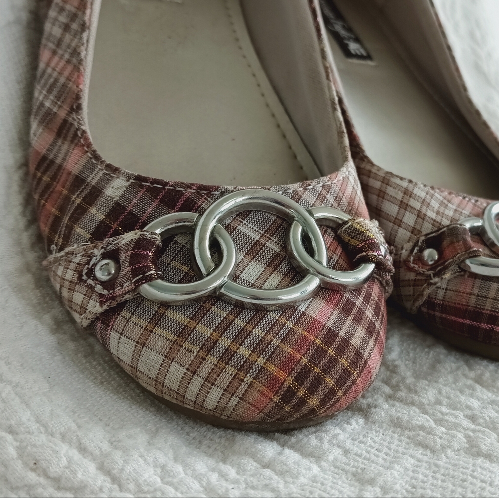 American Eagle Outfitters Pink Plaid Flats Silver Buckles Sparkly Flats School - Picture 4 of 14